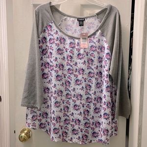 Torrid flowy shirt